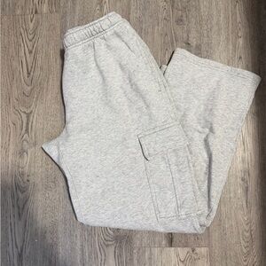 Aritzia Light Gray Cargo Joggers